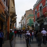 la grande rue pietonne et commercante du vieux Lima