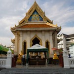 le temple qui abrite le plus grand bouddha en or du monde !