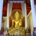 Le bouddha en bronze de Wat Phra Singh